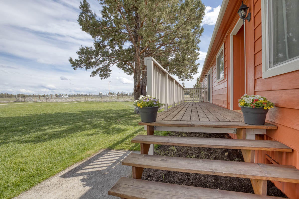 63893 Deschutes Market Road Bend, OR 97701 - Photo 35 of 48 crep5752_28