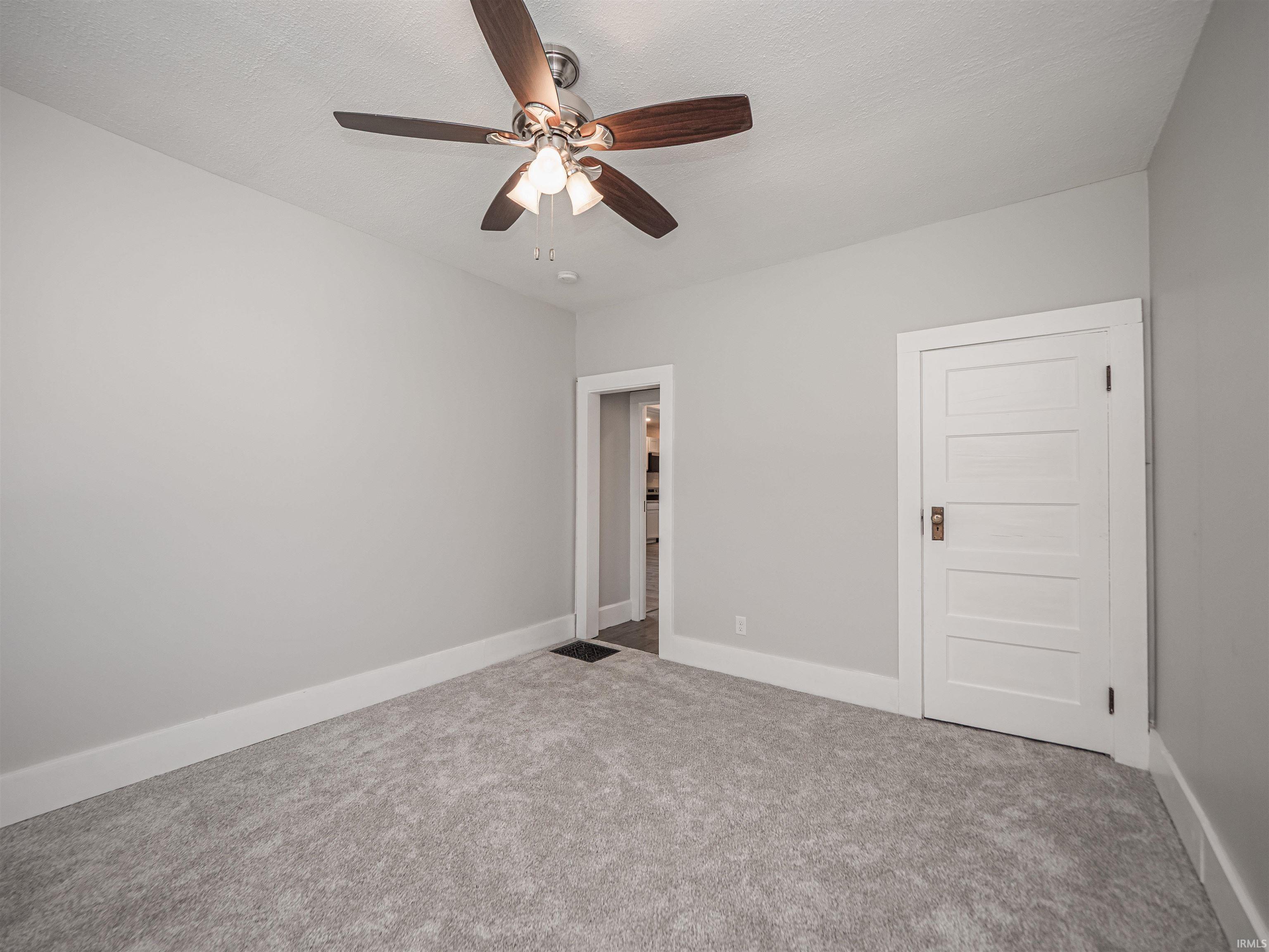 3704 Stringtown Road Evansville, IN 47711 - Photo 15 of 38
