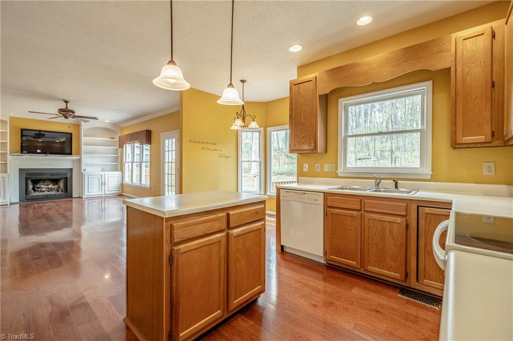 4817 Adams Ridge Drive Greensboro, NC 27407 - Photo 14 of 33