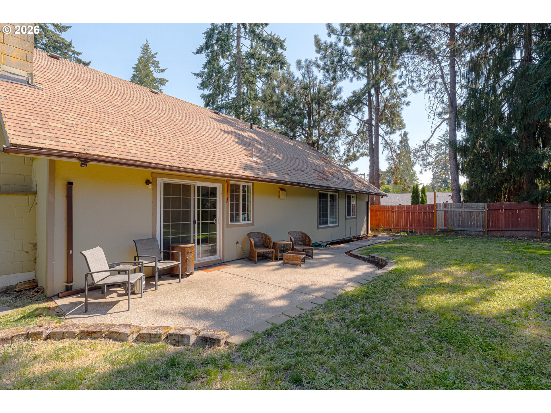 12740 Southwest Hart Road Beaverton, OR 97008 - Photo 28 of 33 Patio