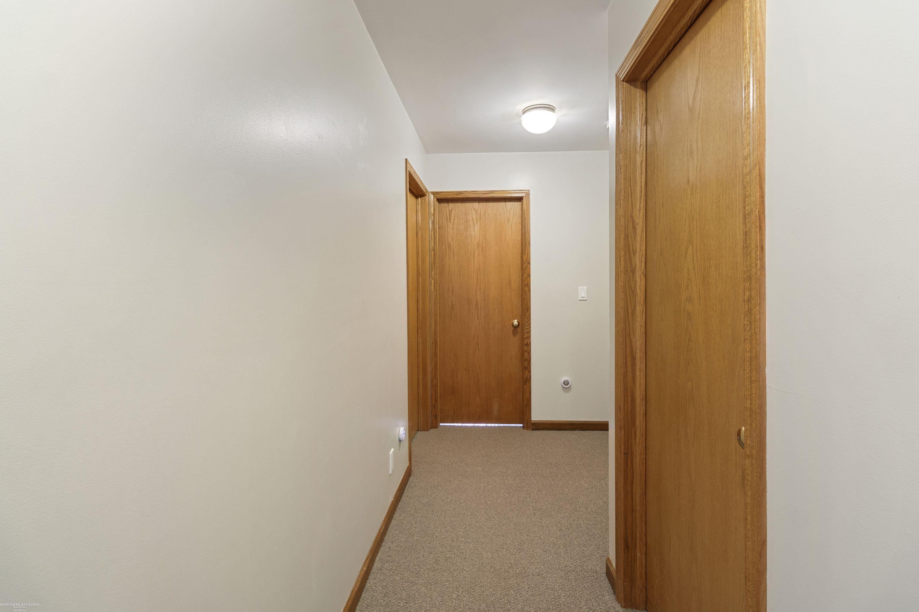 629 Braidwood Road Memphis, MI 48041 - Photo 17 of 35 50126681-16.JPG