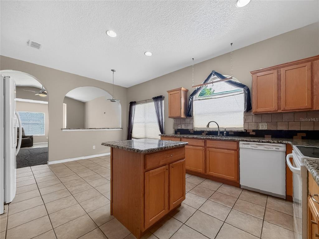 1343 Castleport Road Winter Garden, FL 34787 - Photo 12 of 28
