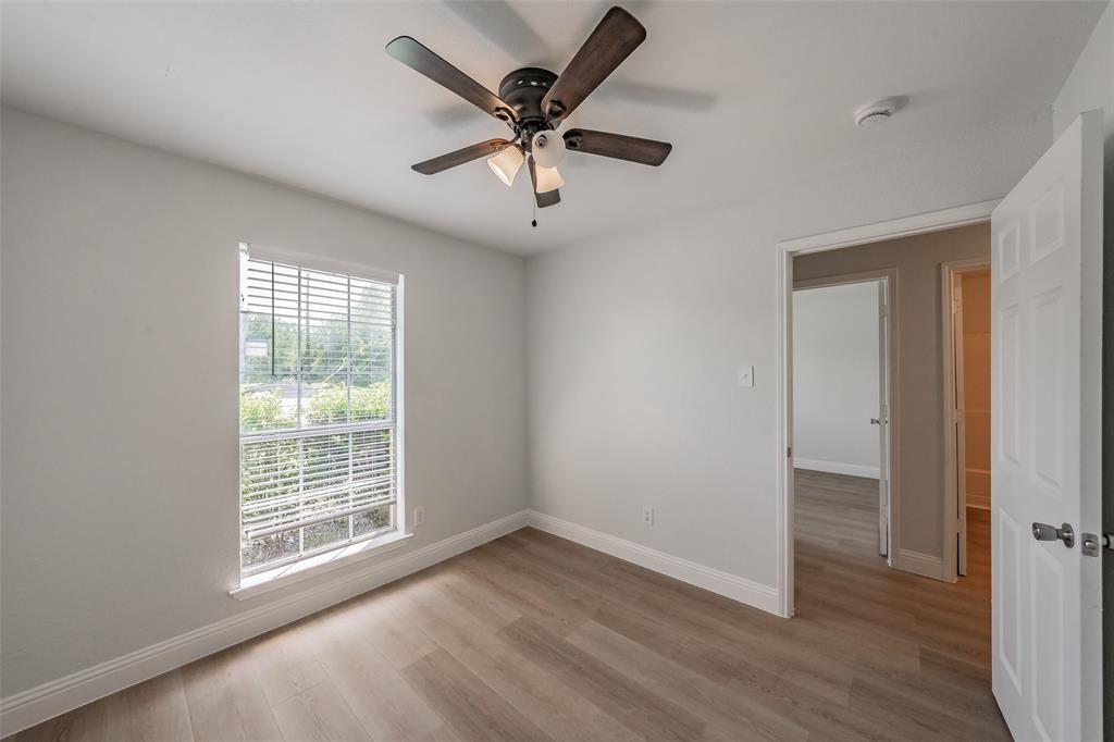 4503 Mexicana Road Dallas, TX 75212 - Photo 19 of 40