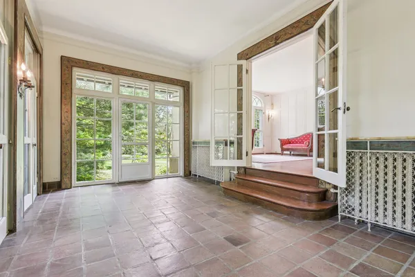 $1,200,000 | 1056 Whitney Avenue, Hamden, CT 06517