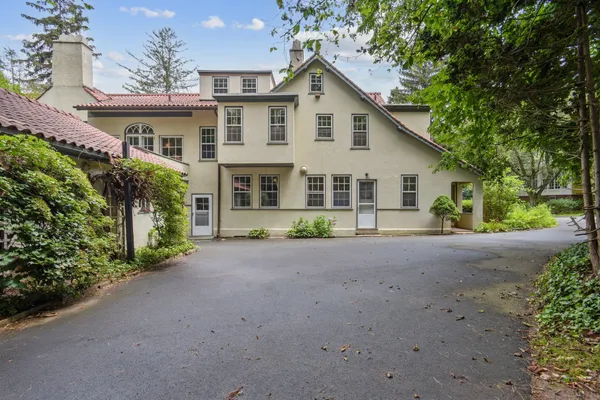 $1,200,000 | 1056 Whitney Avenue, Hamden, CT 06517