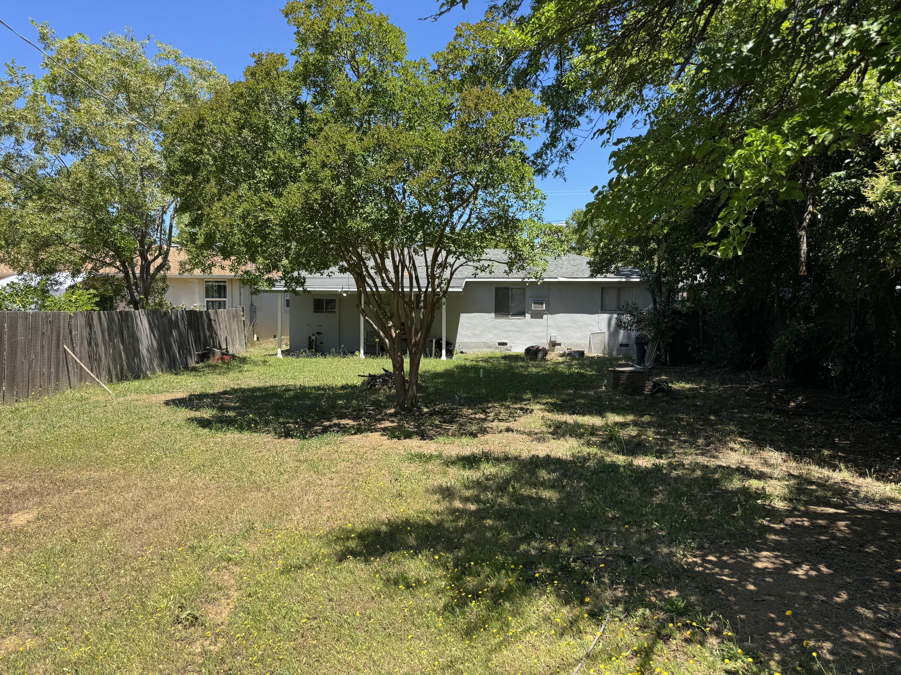 1015 Gold Street Redding, CA 96001 - Photo 3 of 3 1015 Gold St