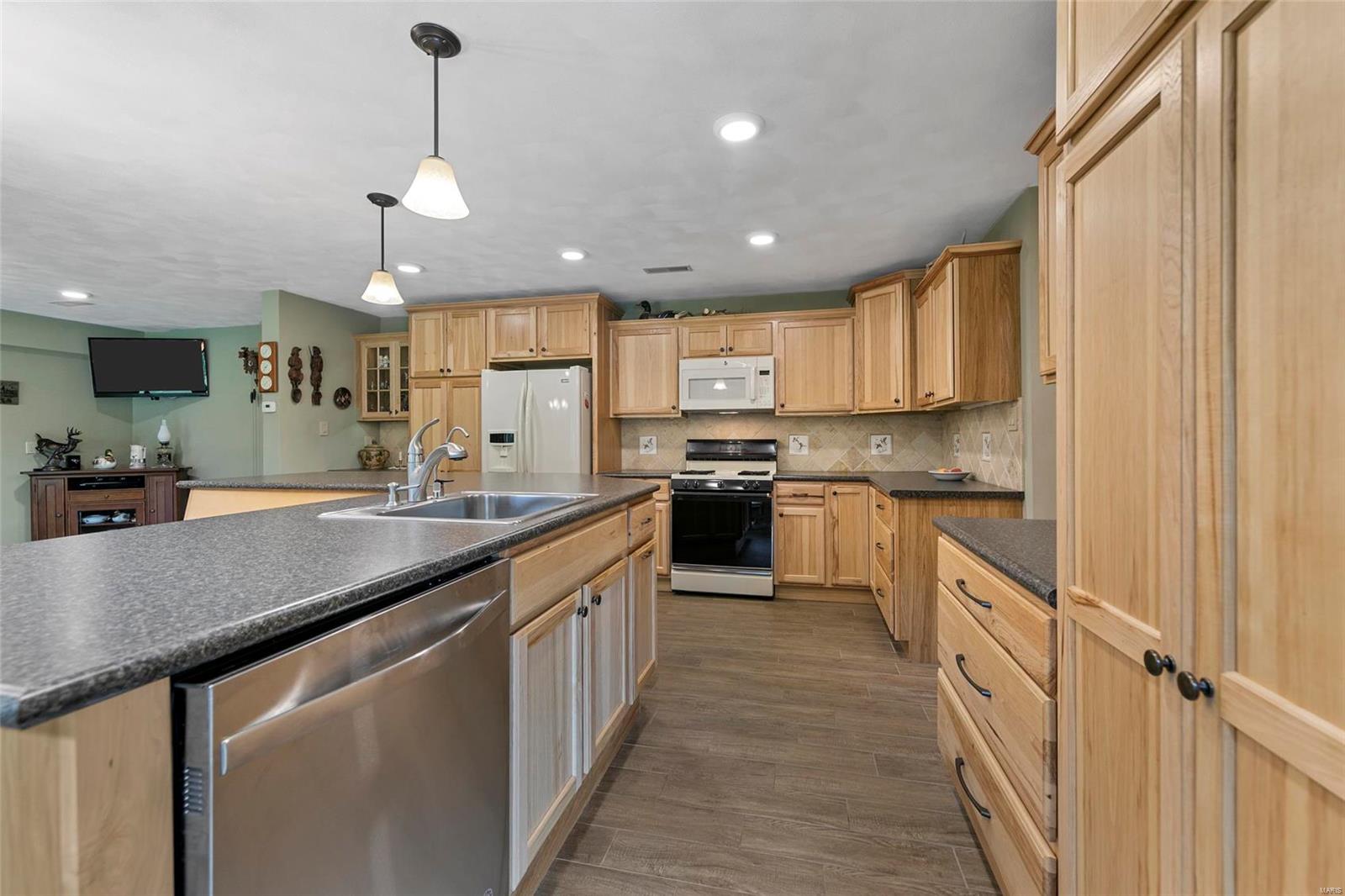 4265 Wetzler Road Fults, IL 62244 - Photo 11 of 63