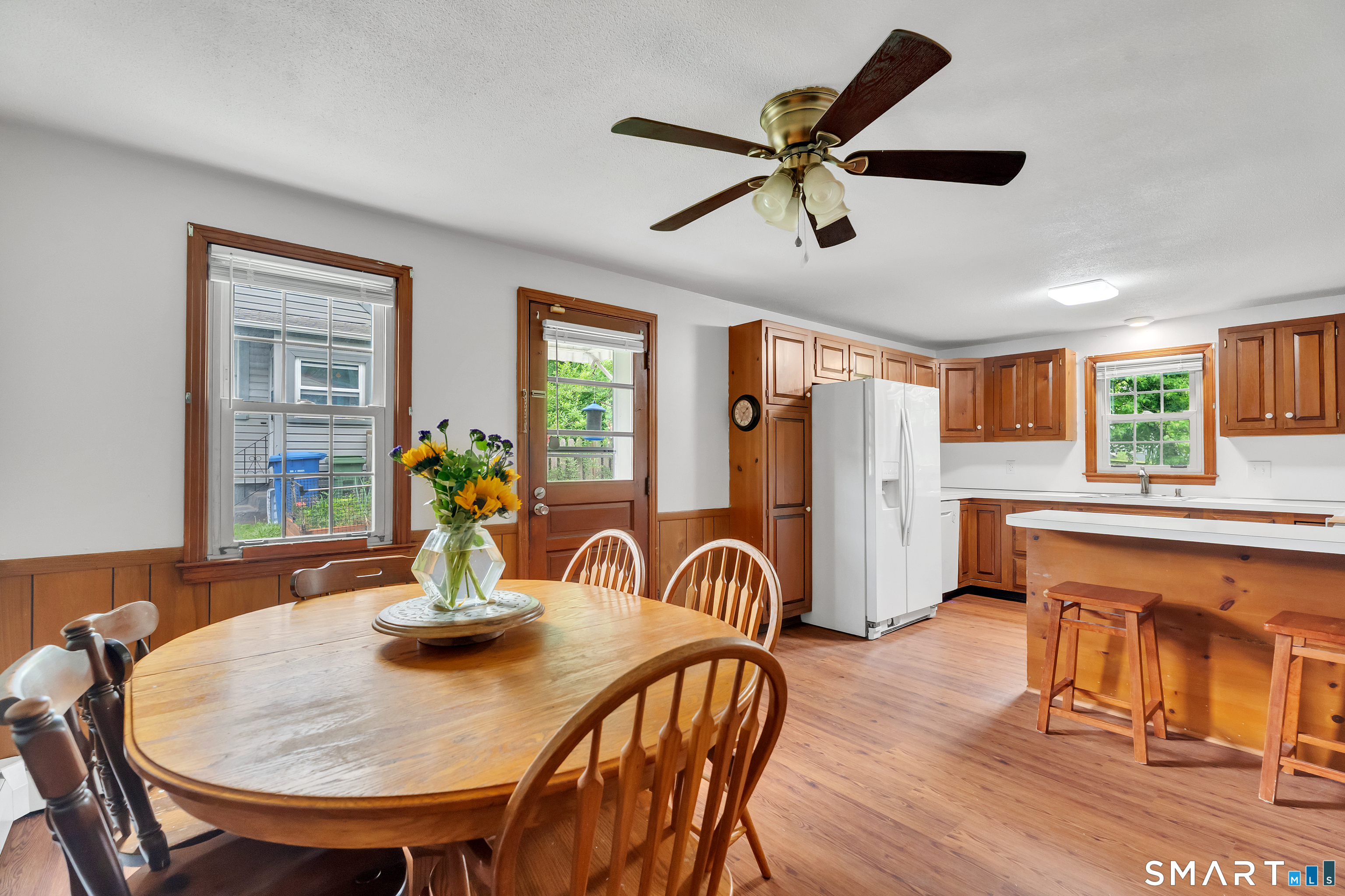 19 Lakeview Street Meriden, CT 06451 - Photo 8 of 29