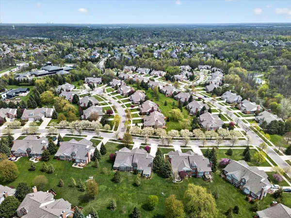 $525,000 | 44543 Birchwood Court, Northville, MI 48168