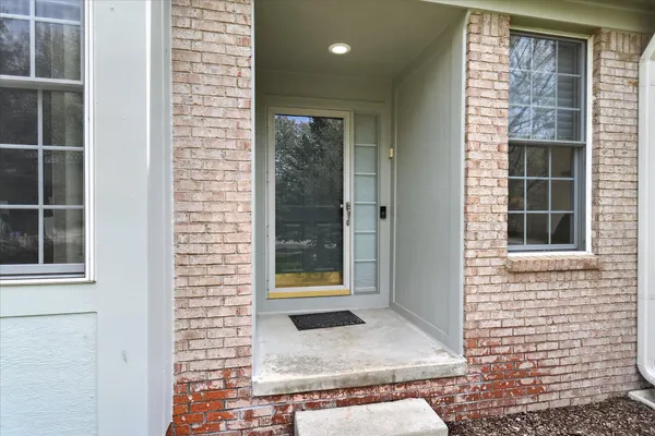 $525,000 | 44543 Birchwood Court, Northville, MI 48168
