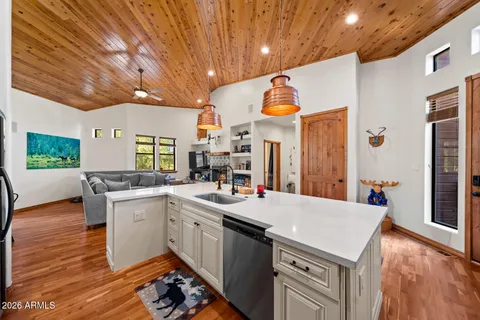 $724,900 | 3724 West Torreon Court, Show Low, AZ 85901