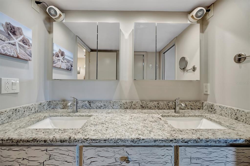 9604 Cortez Road West, Unit 436 Bradenton, FL 34210 - Photo 34 of 79