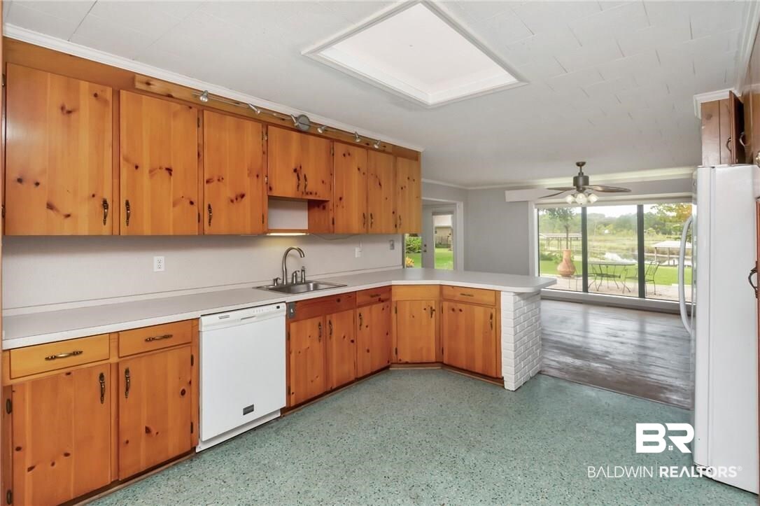4262 Todd Boulevard Mobile, AL 36619 - Photo 34 of 50