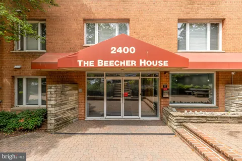 $290,000 | 2400 41st Street Northwest, Unit 212, Washington, DC 20007