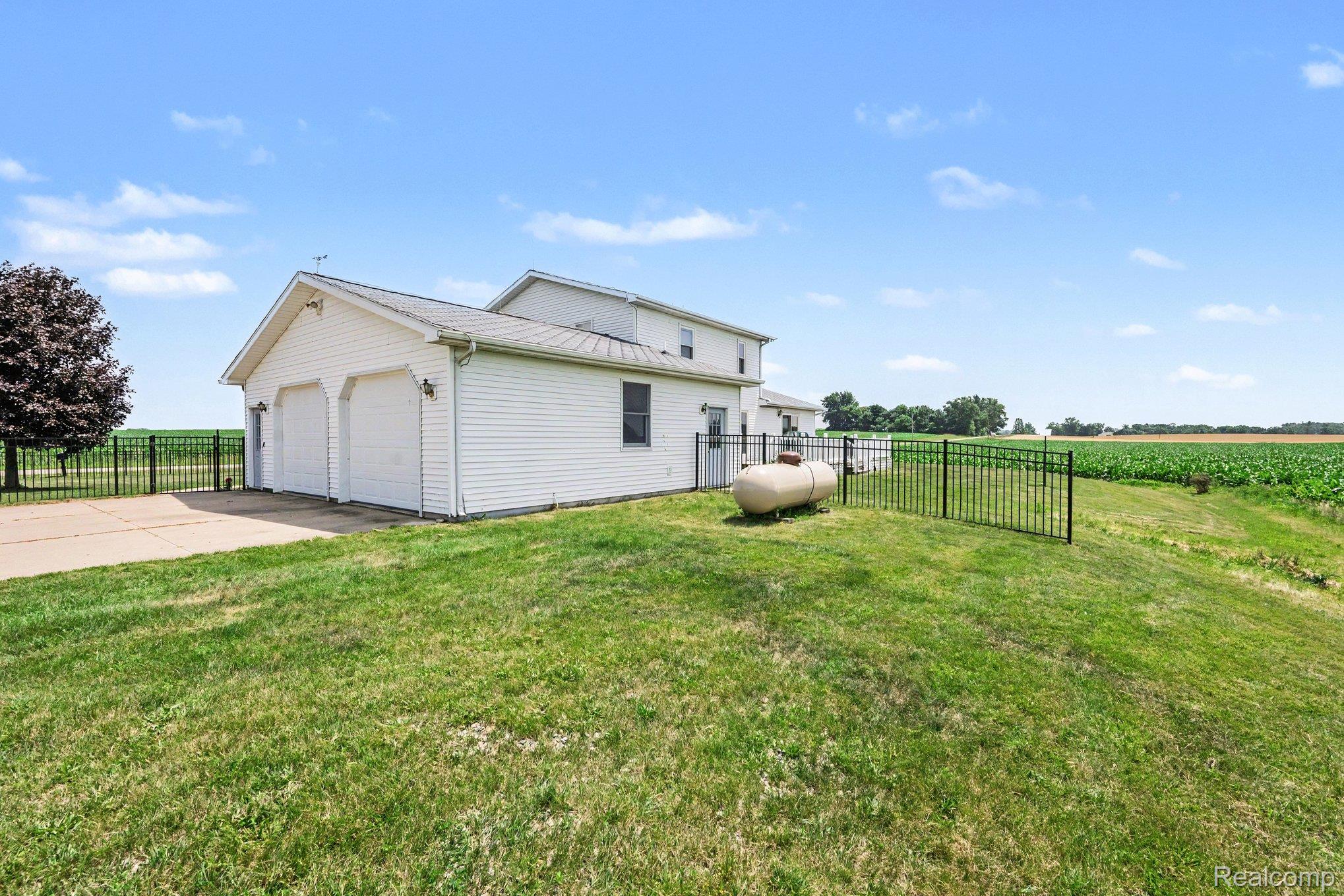 996 Arbogast Road Union City, MI 49094 - Photo 24 of 34 025_file_6439.jpg