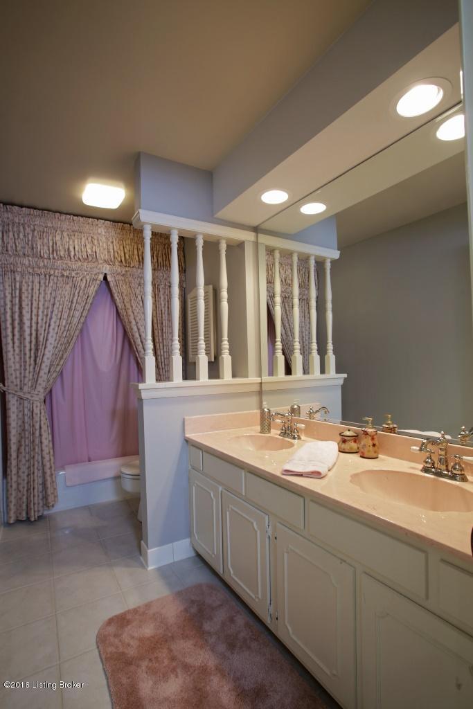 808 Rugby Place Louisville, KY 40222 - Photo 62 of 90 62