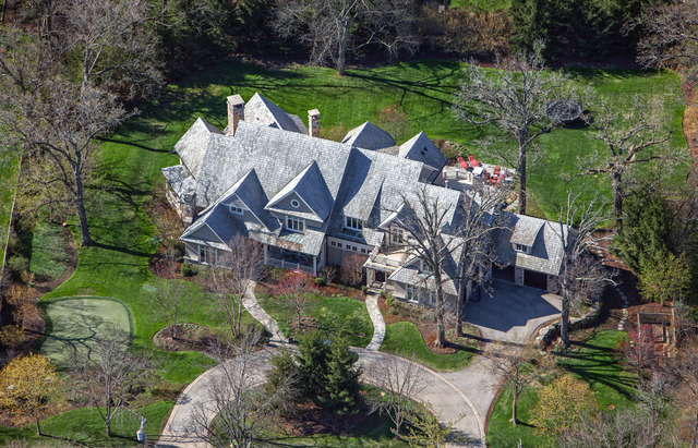 830 Mt Pleasant Street Winnetka, IL 60093 - Photo 1 of 1 a view of yard with green space and seating area