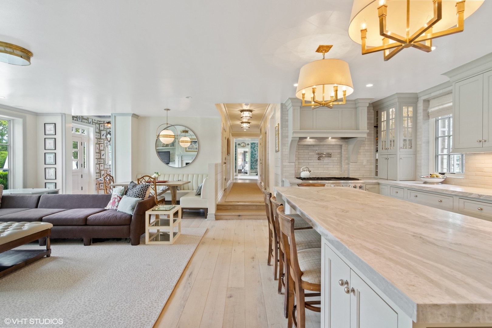 160 Old Farm Road Northfield, IL 60093 - Photo 8 of 37