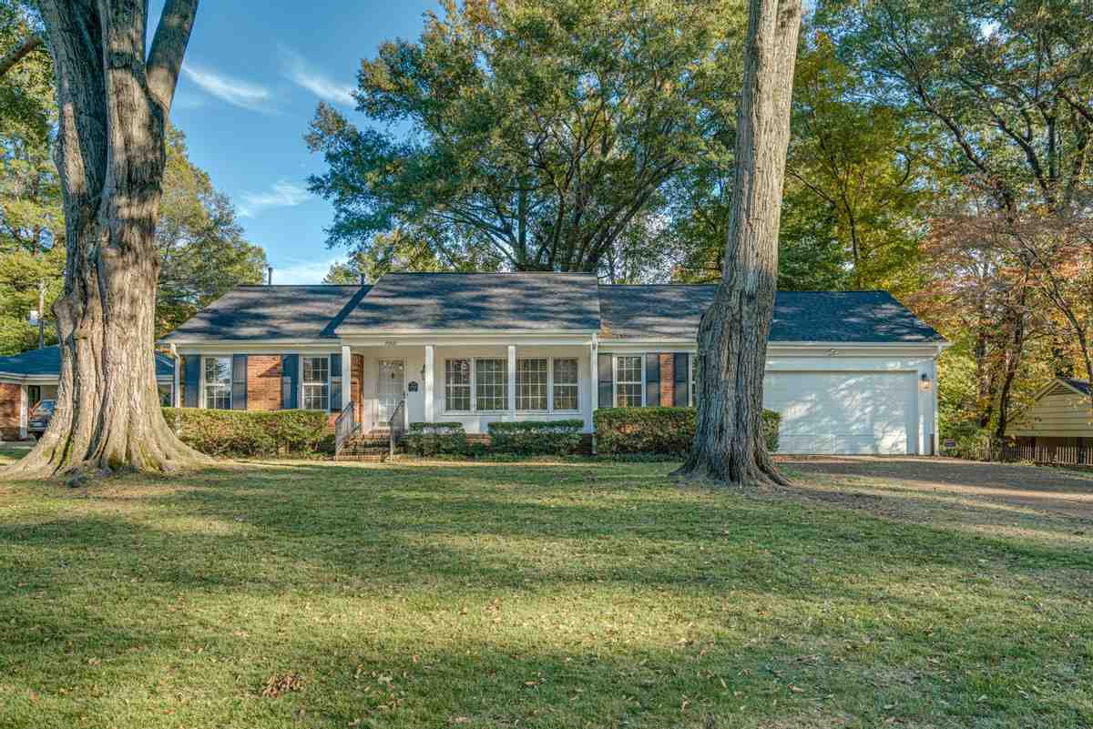 3060 Dumbarton Road Memphis, TN 38128 - Photo 1 of 25