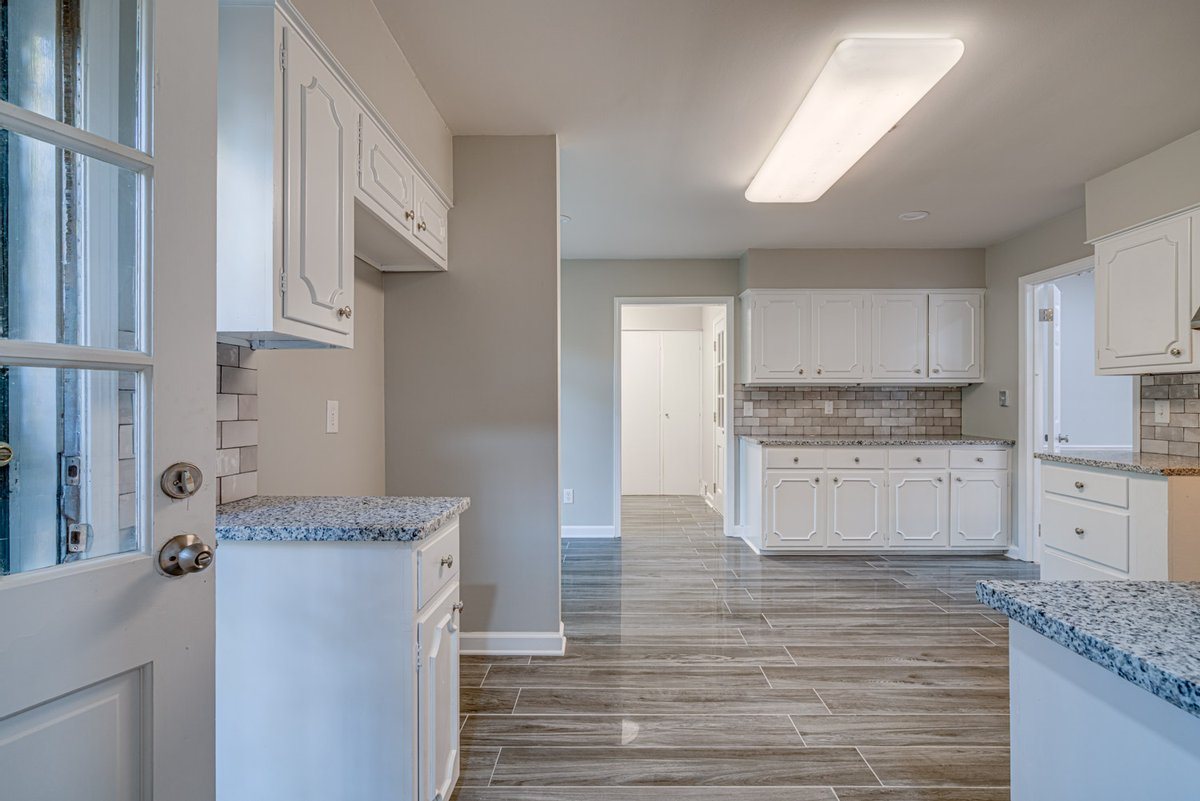 3060 Dumbarton Road Memphis, TN 38128 - Photo 14 of 25