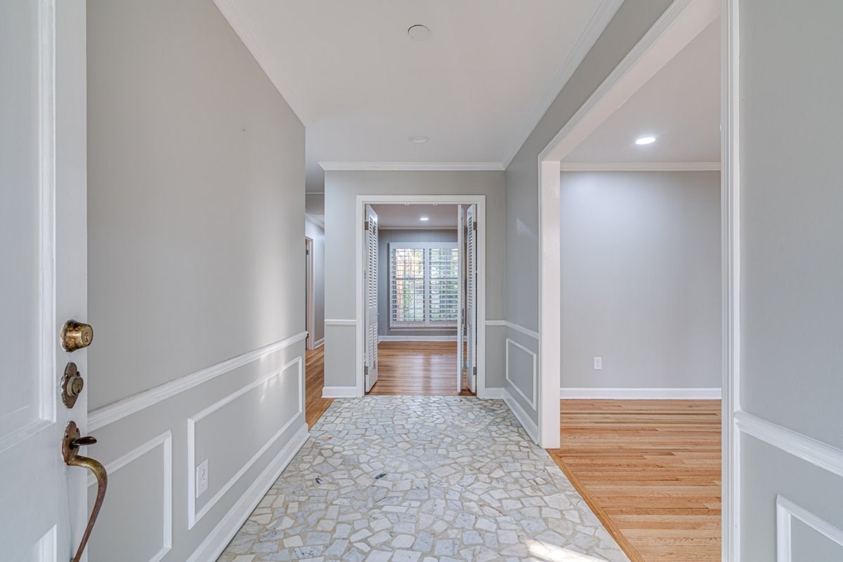 3060 Dumbarton Road Memphis, TN 38128 - Photo 3 of 25