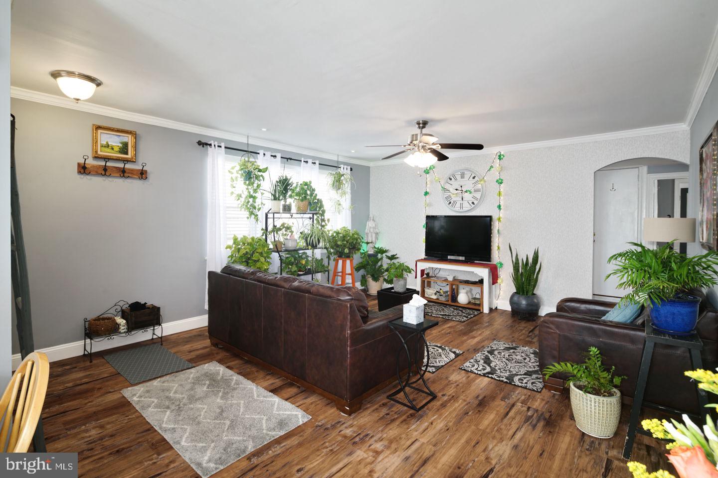 9232 Wesleyan Road Philadelphia, PA 19114 - Photo 3 of 23 Gallery Image 3