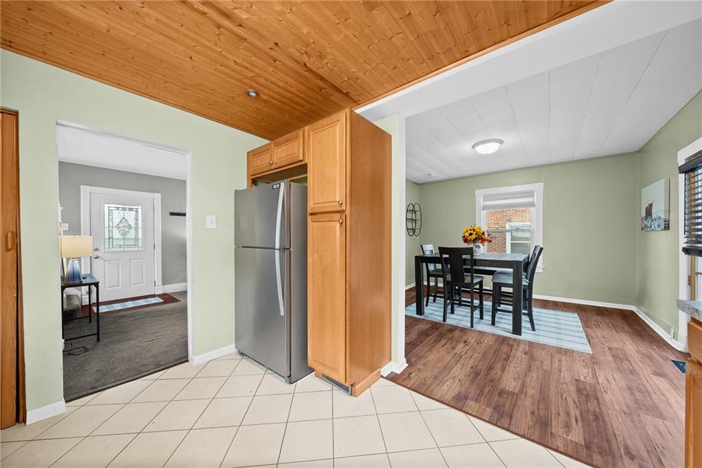 180 Hinkel Road Pittsburgh, PA 15229 - Photo 20 of 45 a view of a livingroom with furniture and a dinning area
