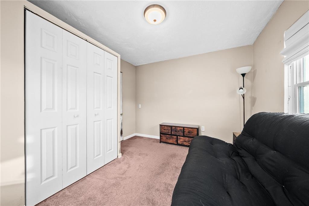 180 Hinkel Road Pittsburgh, PA 15229 - Photo 31 of 45 a living room with furniture