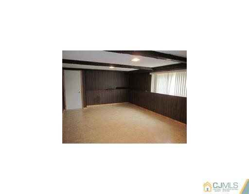41 Albemarle Road Colonia, NJ 07067 - Photo 5 of 9