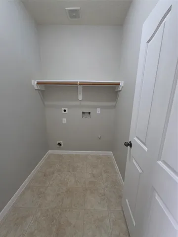 $2,595 | 6169 Mitchell Court, League City, TX 77573