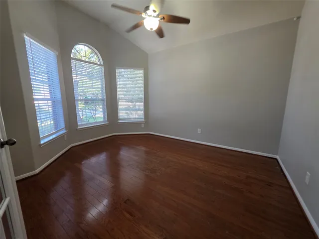 $2,595 | 6169 Mitchell Court, League City, TX 77573