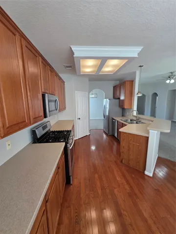 $2,595 | 6169 Mitchell Court, League City, TX 77573