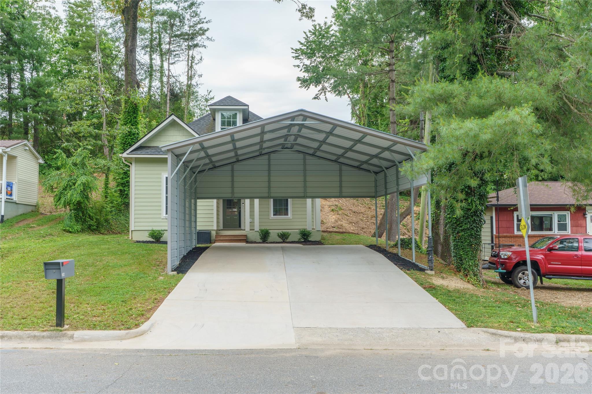 204 Maple Avenue Marion, NC 28752 - Photo 17 of 28