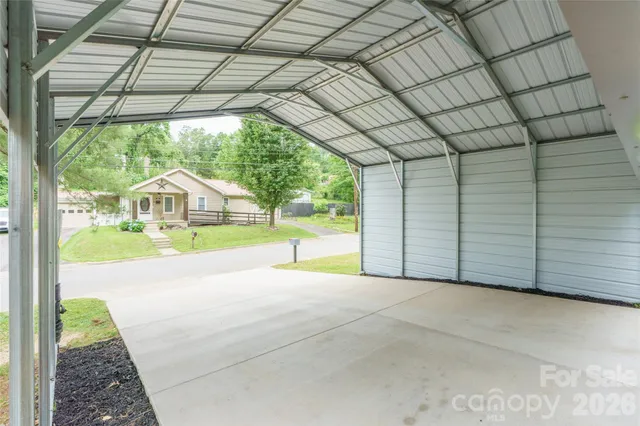 $339,000 | 204 Maple Avenue, Marion, NC 28752