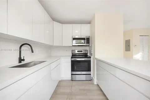 $825,000 | Allapattah, Miami, FL 33142