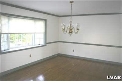 161 Wedgewood Road Bethlehem, PA 18017 - Photo 4 of 17 Dining room