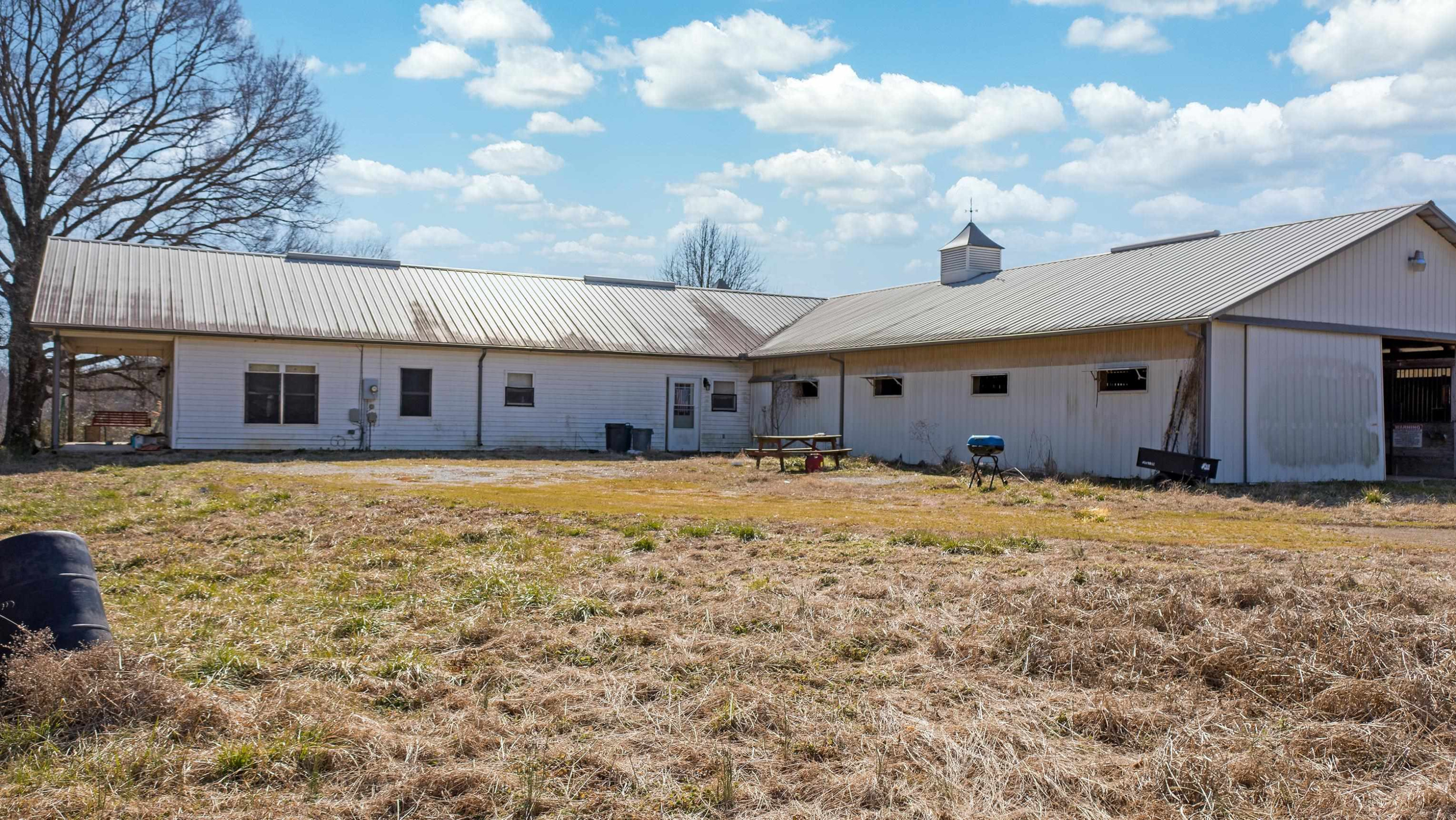 385 Raines Springs Road Jackson, TN 38301 - Photo 2 of 9 a view of a house with a yard