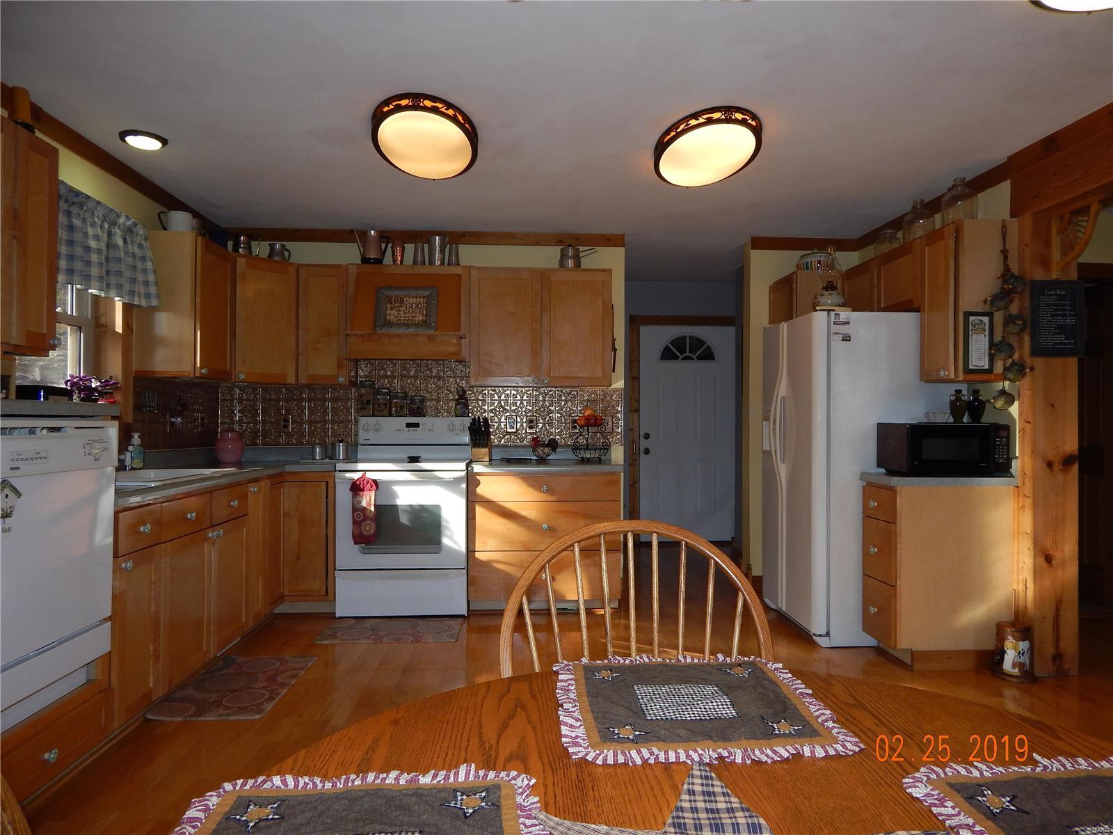 3563 Maeystown Road Fults, IL 62244 - Photo 16 of 76