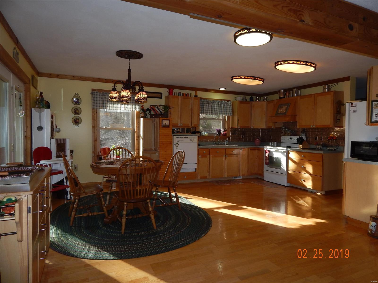3563 Maeystown Road Fults, IL 62244 - Photo 7 of 76