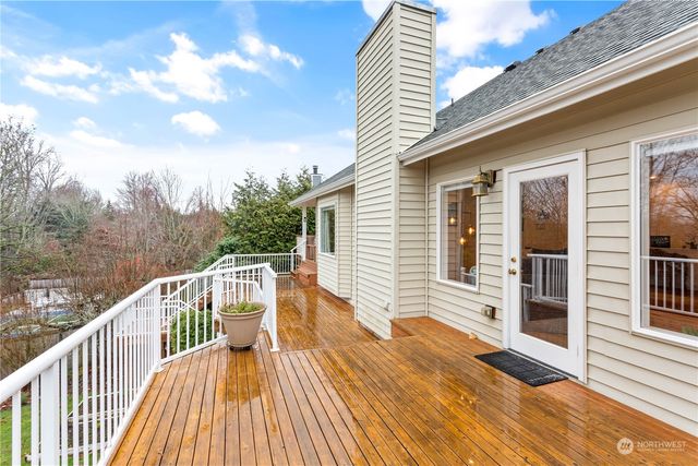 a view of deck with patio