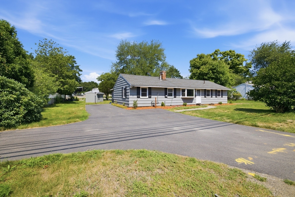154 Maple Street Lexington, MA 02420 - Photo 25 of 25 Gallery Image 25
