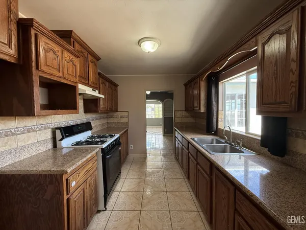 $234,900 | Undisclosed Address, Taft, CA 93268