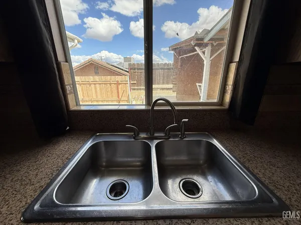 $234,900 | Undisclosed Address, Taft, CA 93268