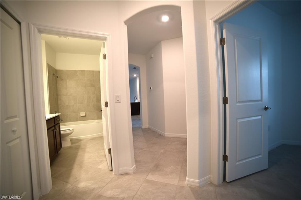 2665 Vine Avenue Naples, FL 34120 - Photo 16 of 30