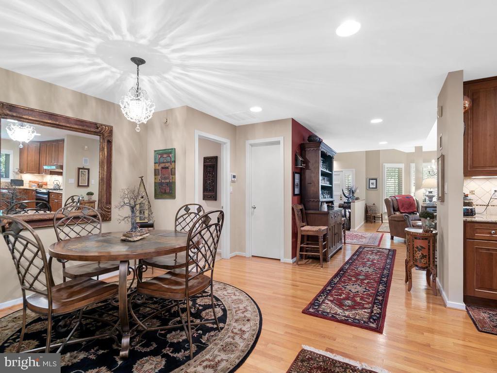 1423 Belcastle Court Reston, VA 20194 - Photo 14 of 49 Gallery Image 14