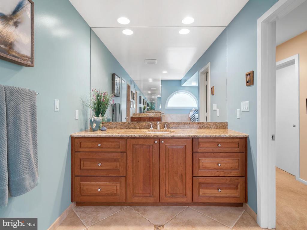 1423 Belcastle Court Reston, VA 20194 - Photo 32 of 49 Gallery Image 32