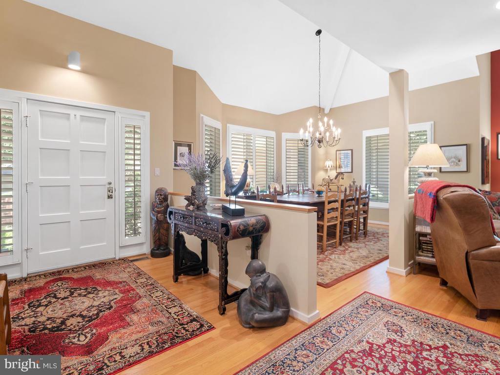 Open entry foyer