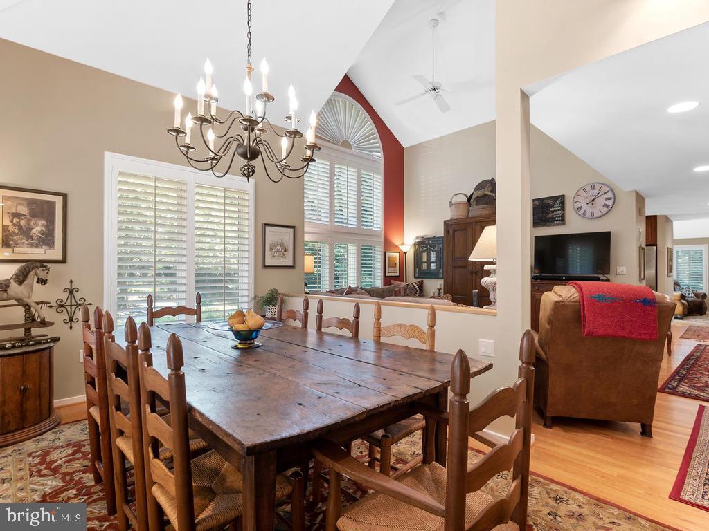 1423 Belcastle Court Reston, VA 20194 - Photo 9 of 49 Gallery Image 9