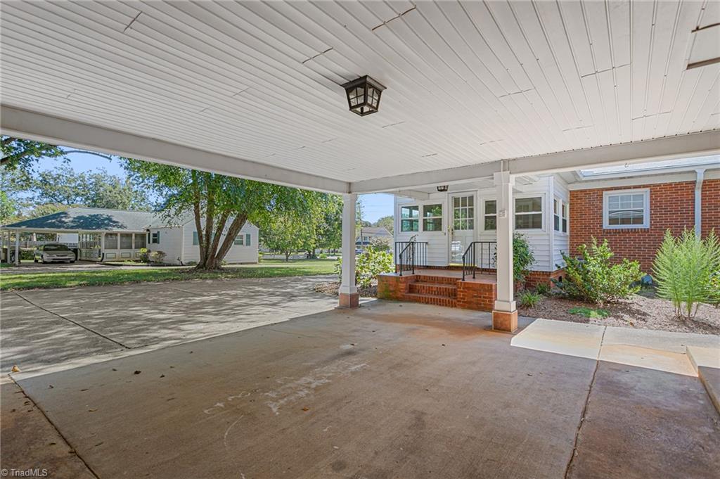 1519 Rankin Road Greensboro, NC 27405 - Photo 27 of 32 Gallery Image 27