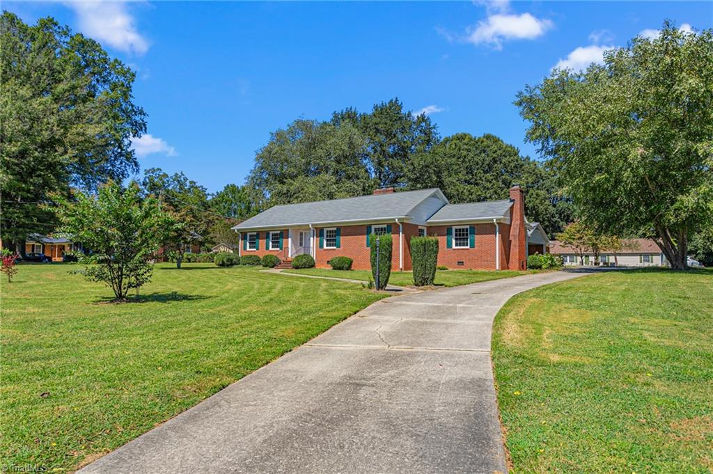 1519 Rankin Road Greensboro, NC 27405 - Photo 3 of 32 Gallery Image 3